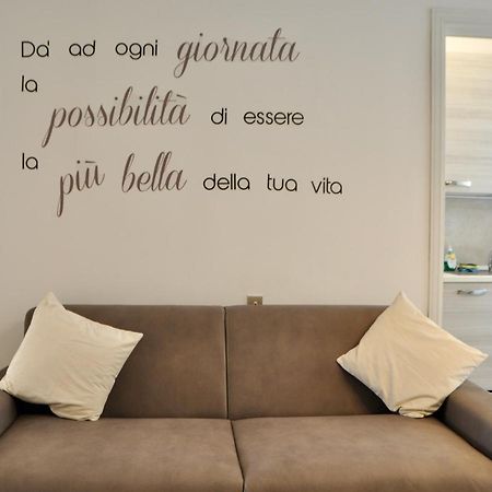 M.Aurelio Light Brown Apartment Milan Luaran gambar