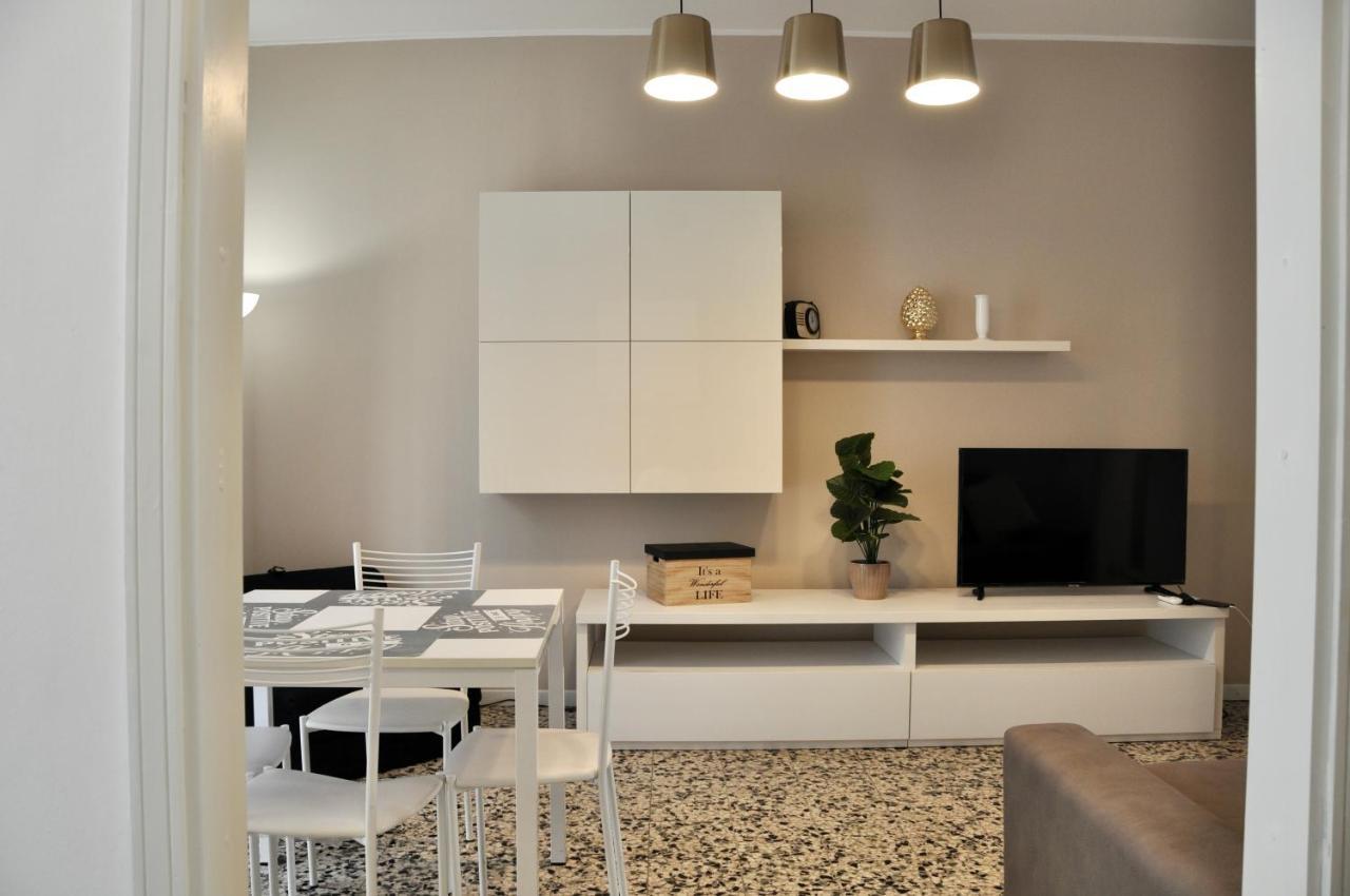 M.Aurelio Light Brown Apartment Milan Luaran gambar